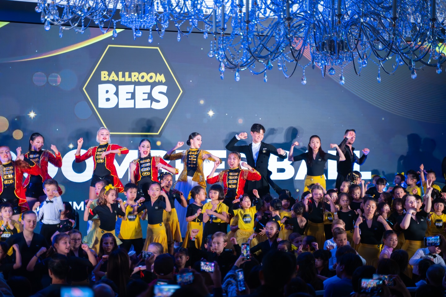 ✨ BallroomBees Ball 2025 ✨
All the photos and videos from Show 1 & Show 2 are now live on our website! 💛
Relive the magic, the smiles, and those proud on-stage moments
LINK IS IN OUR BIO 🐝✨
Don’t forget to tag us in your photos and videos so we can share the love and celebrate our dancers with you 🫶🏻
#ballroombees #bbb25 #ballroombeesball